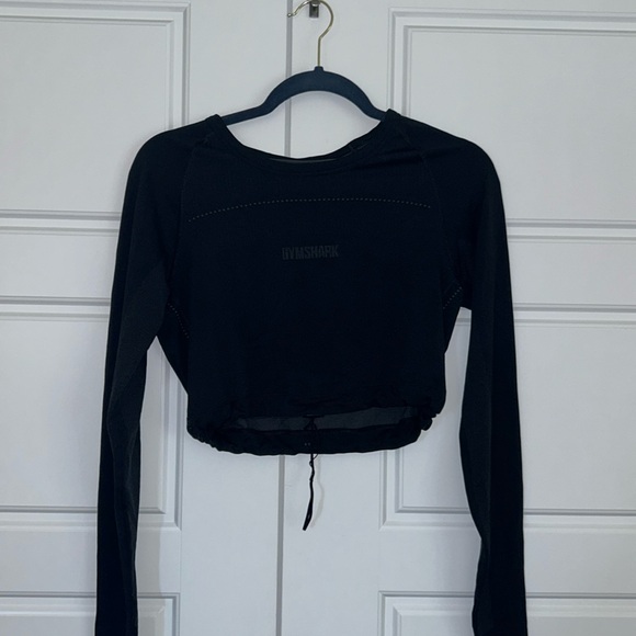 Women’s cropped balck Gymshark long sleeve - Picture 1 of 4